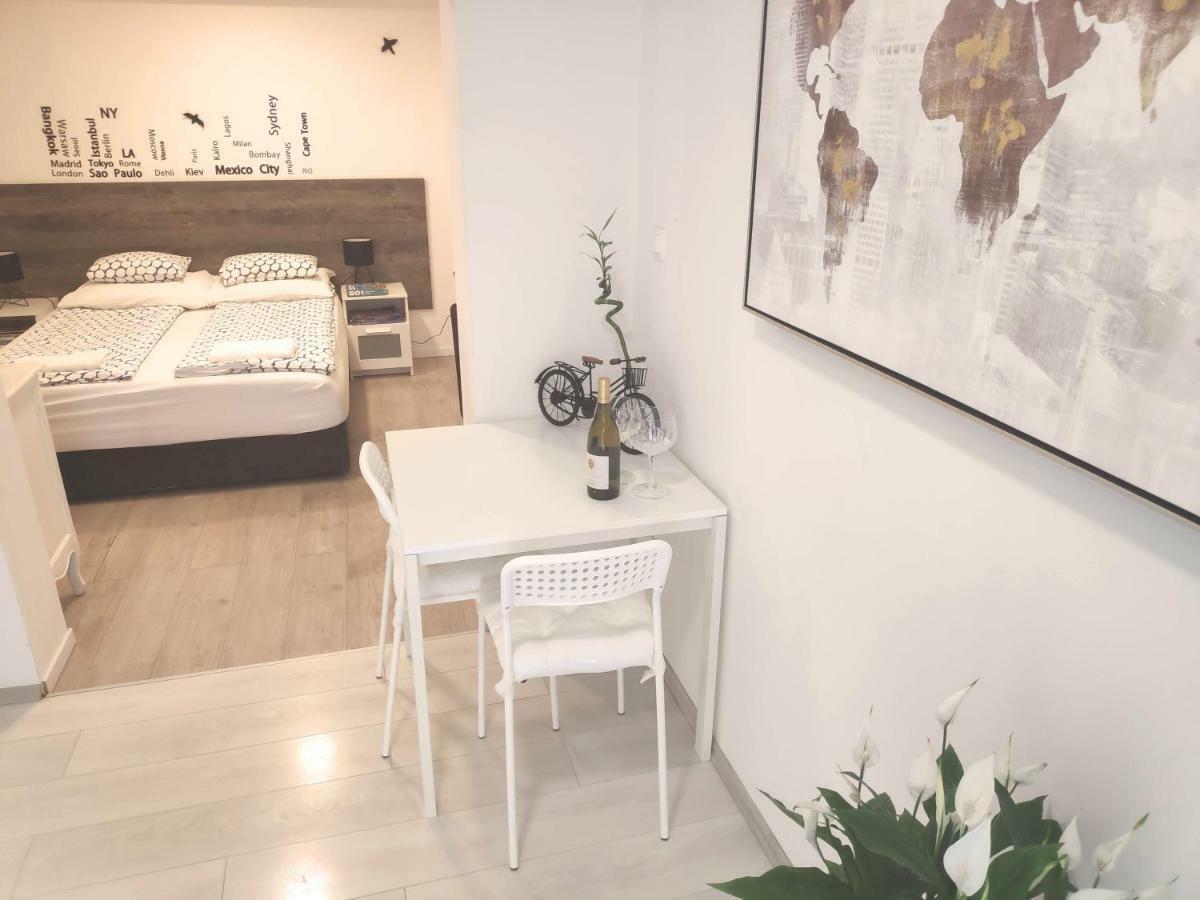 Bed & Bike Zagreb Studio Apartment Esterno foto
